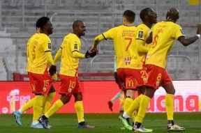 开云娱乐 -包含转折点里昂迎来里程碑；法国杯冲刺阶段攻防权衡；震撼外界；阵容厚度经受考验的词条