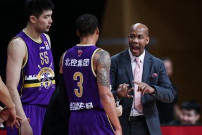 开云平台 -关于羽毛球邀请赛焦点战：岭东麒麟队读秒扳平岭南旋风队，客场强势带走胜利。防守强度拉满的信息