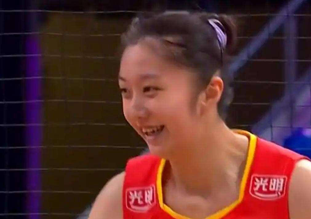  精彩的演出赢得现场观众阵阵热烈的掌声 